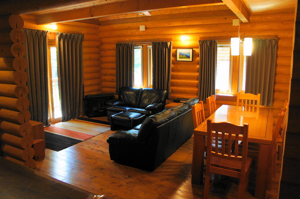 Big Bear Chalets & Apartments