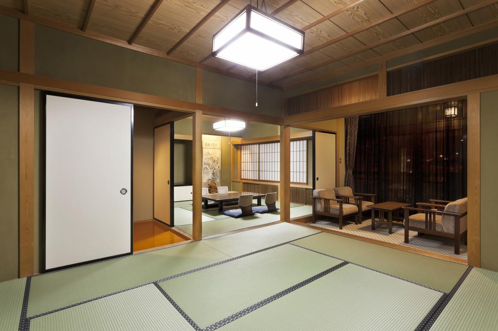 Okada Ryokan Warakutei