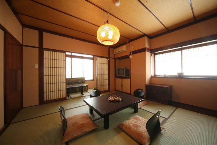 Oiwakeya Ryokan