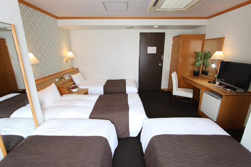 Hotel Livemax Naha Tomariko