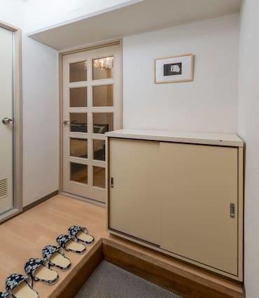 Apartment in Shimanouchi 704