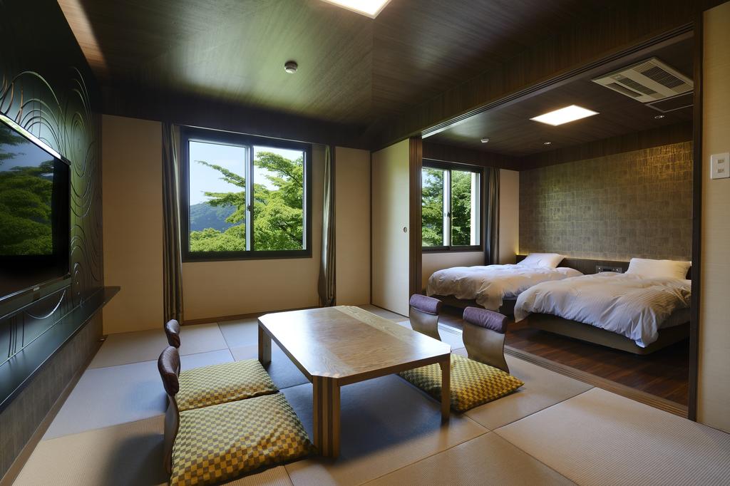 Hakone Lake Hotel