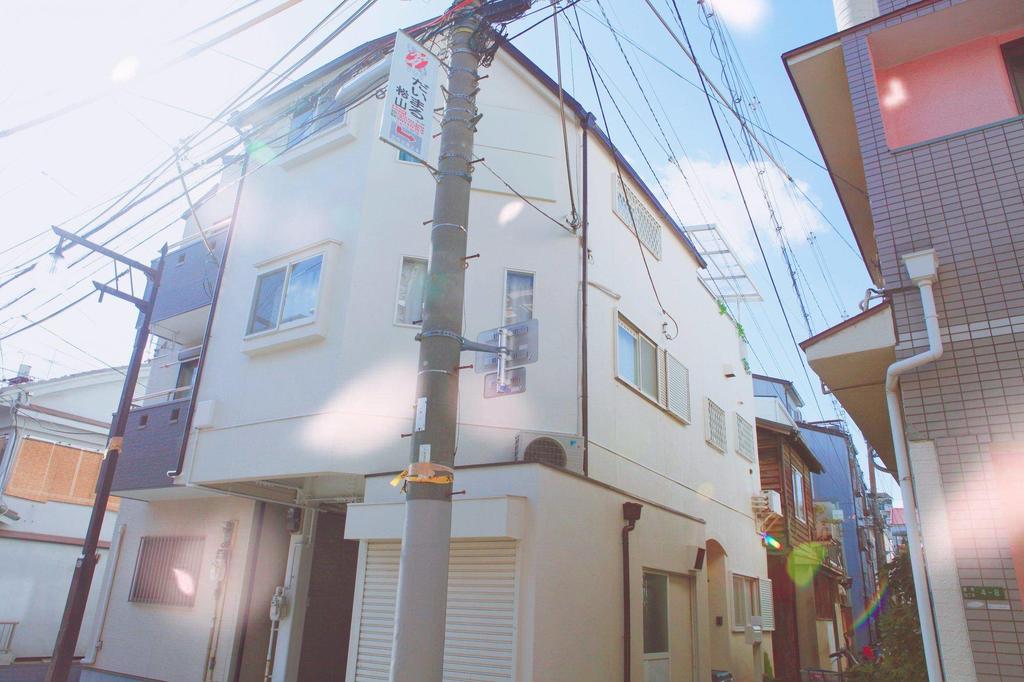 3-storeys Luxury Villa at city center 6mins to Namba