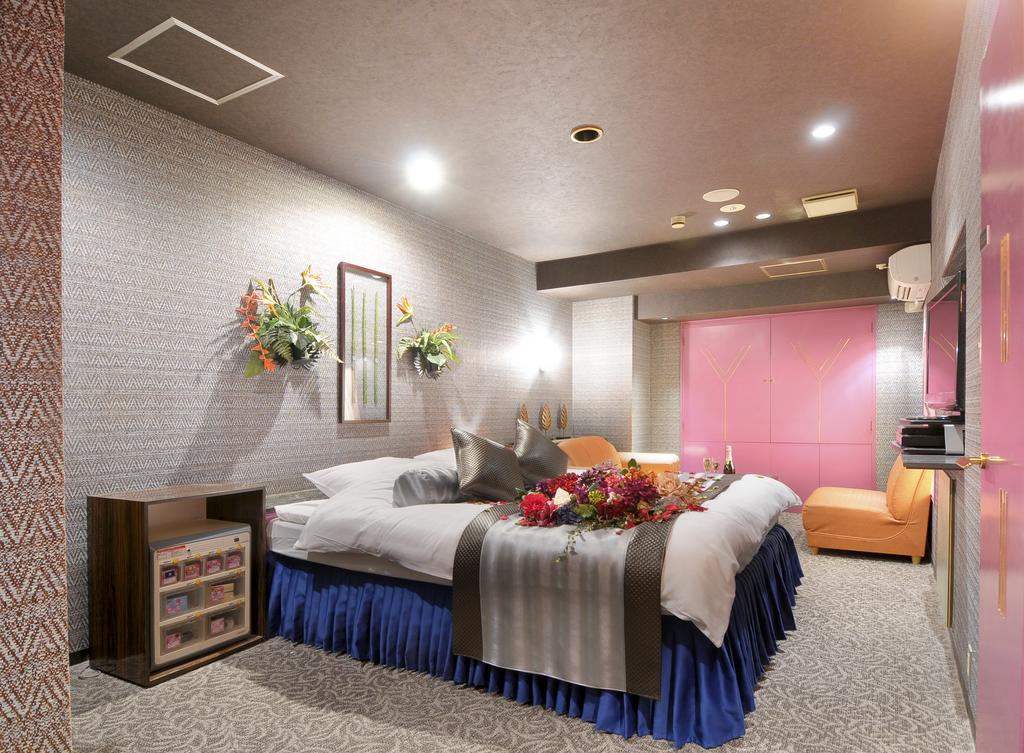 Hotel Love Namba Kuromon (Adult Only)