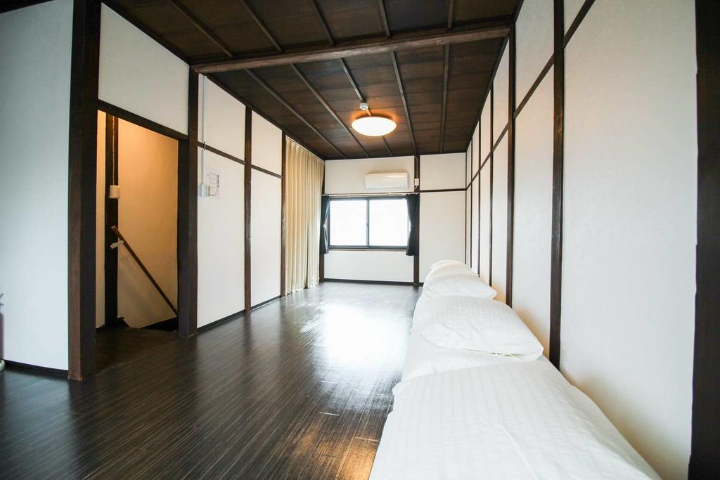 YAGARA TERRACE HOUSE A