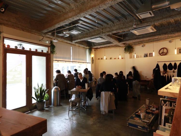 almond hostel & cafe Shibuya