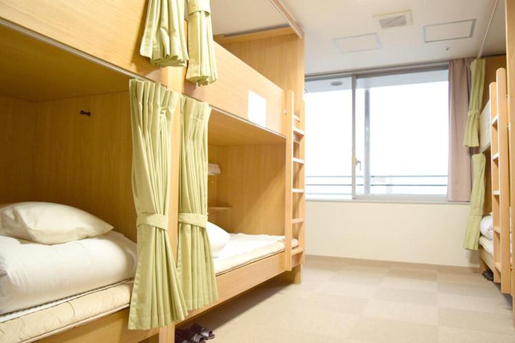 Shin-Osaka Youth Hostel