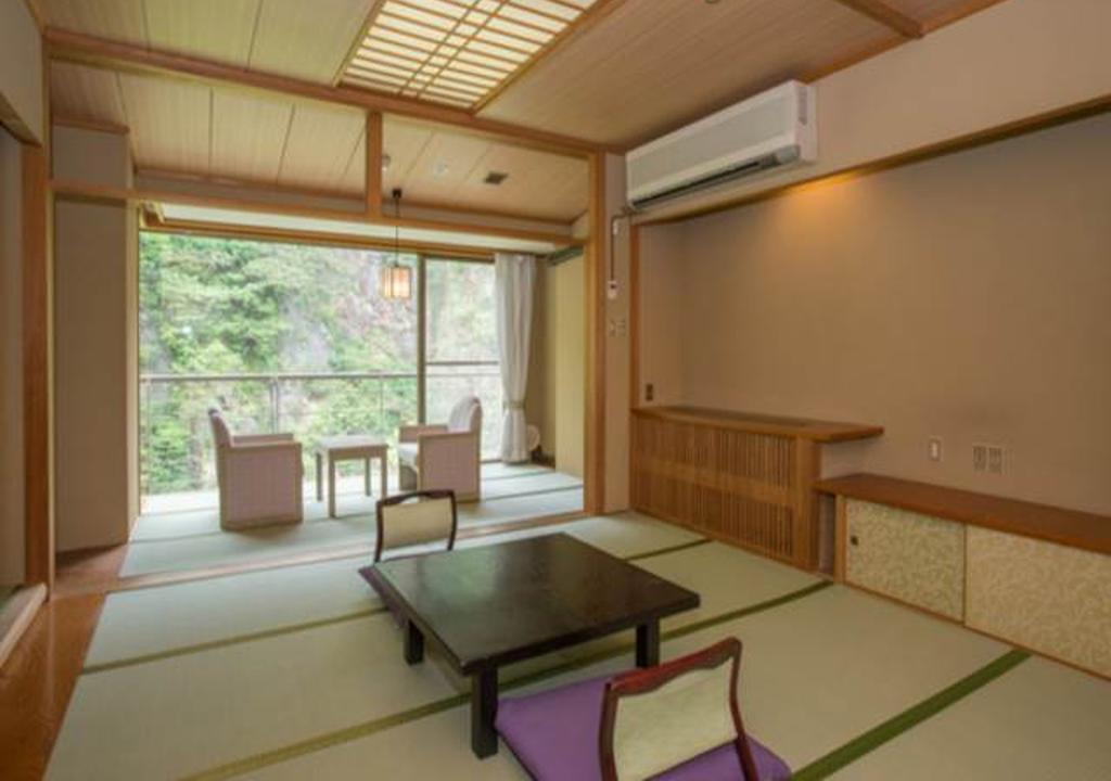 Hotel Yunishigawa