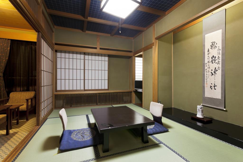 Okada Ryokan Warakutei