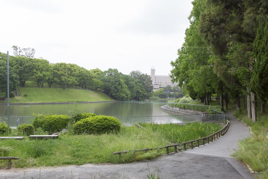 Minamisenri Crystal Hotel