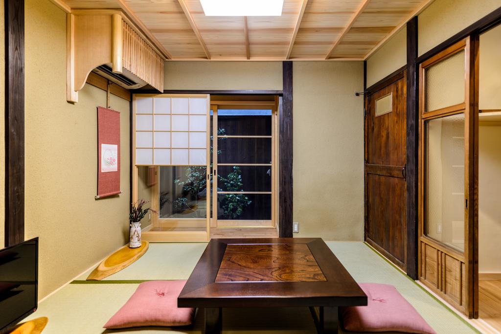 Nadeshiko Shirakawa Machiya House