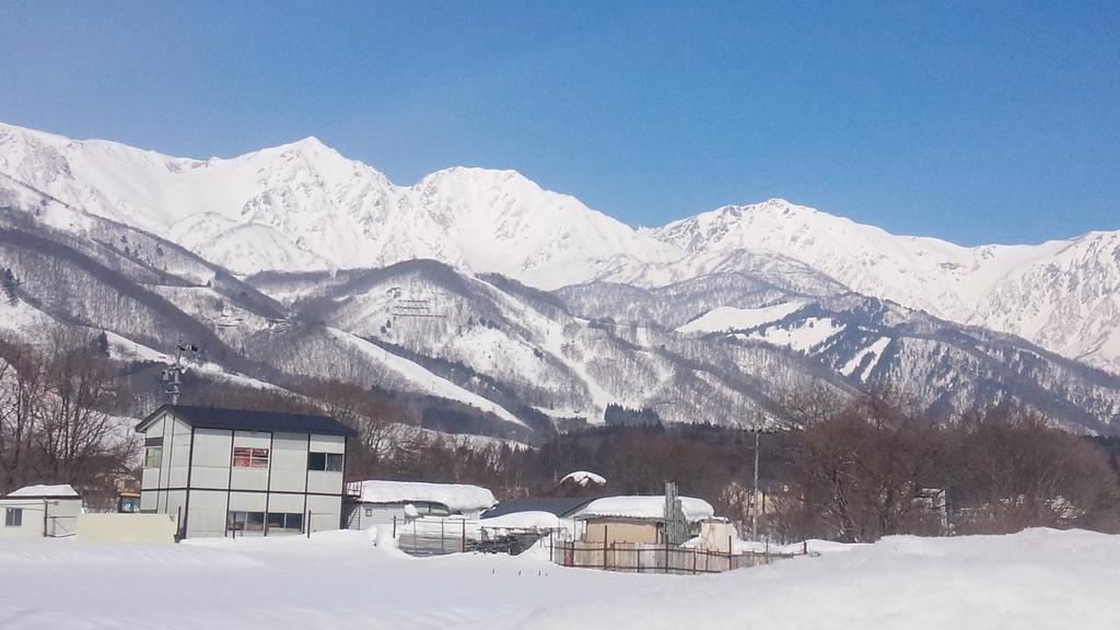 Reposer Hakuba