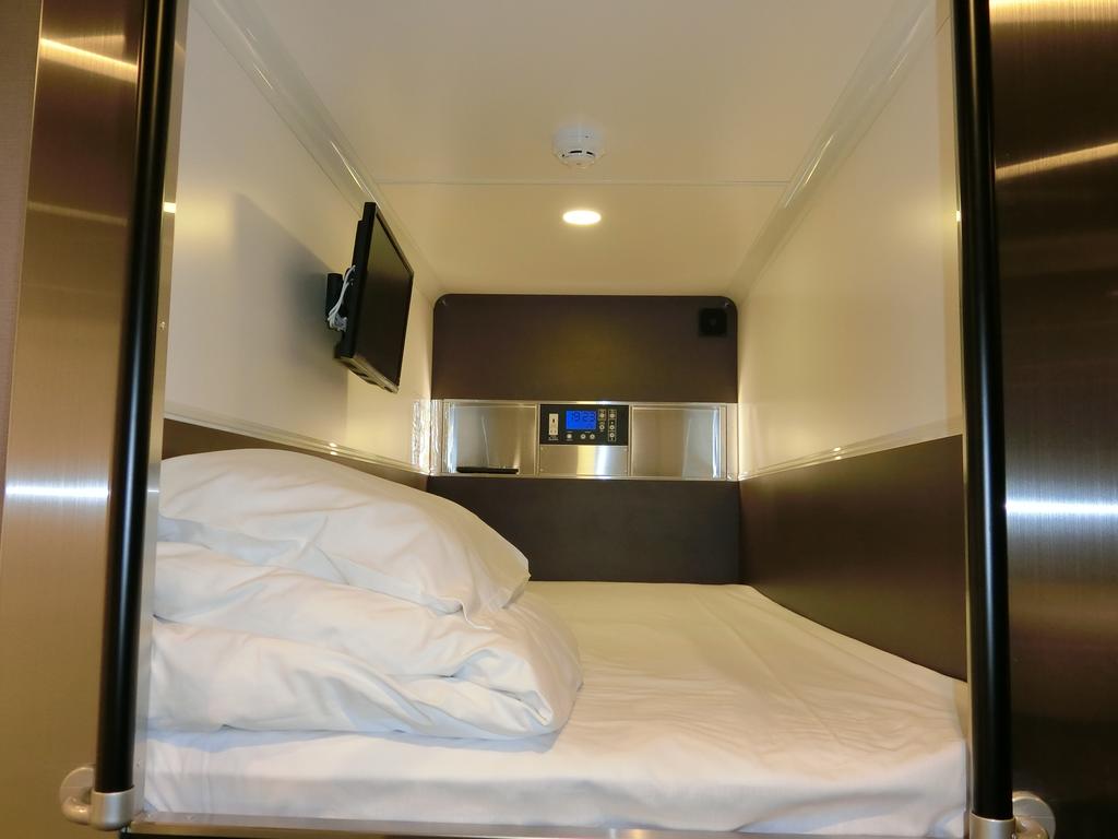 Capsule Hotel Valie Ebisucho