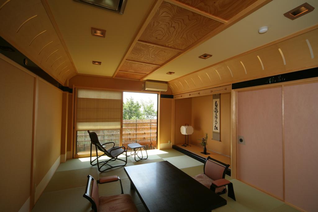 Oiwakeya Ryokan