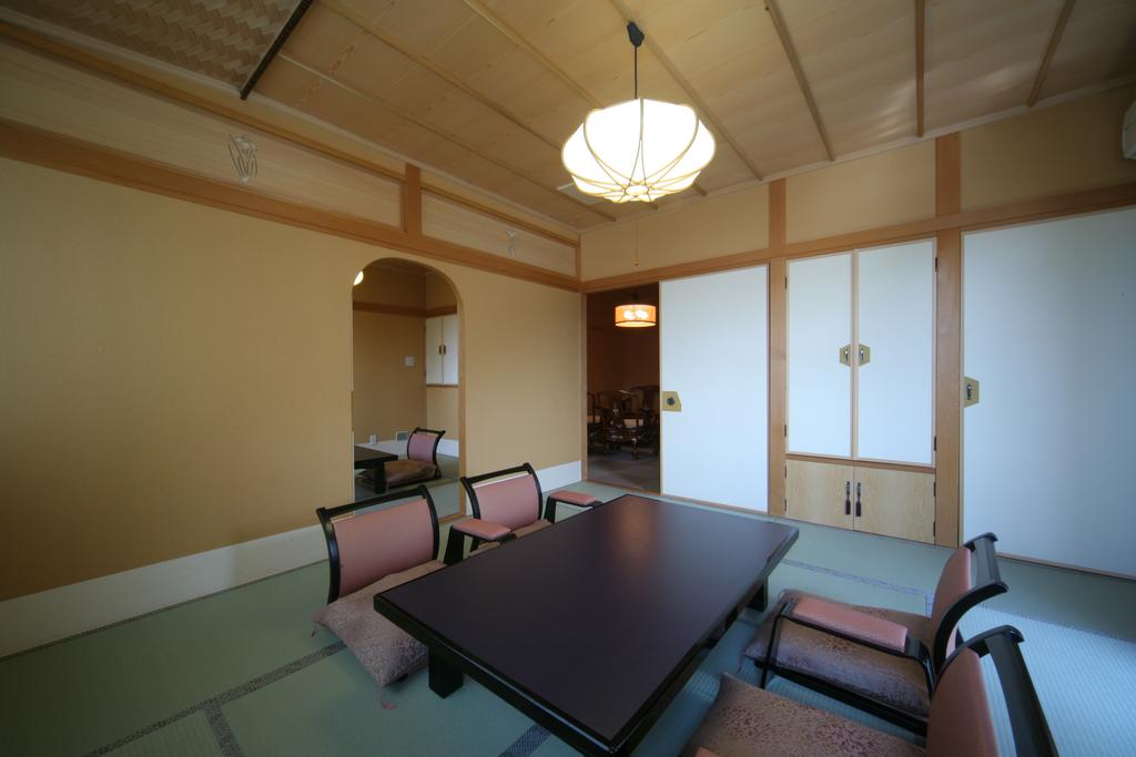 Oiwakeya Ryokan