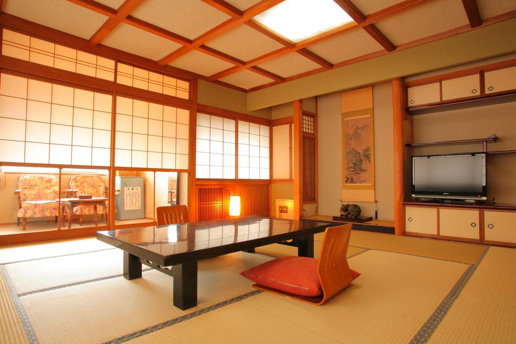 Ryokan Seiryu (Specialised in Hida beef)