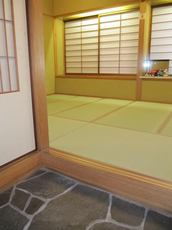 Dyeing and Hostel Nakashimaya - Female Only