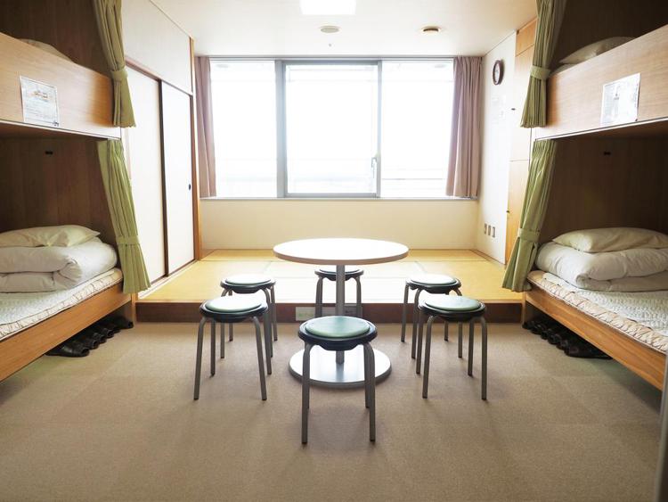 Shin-Osaka Youth Hostel