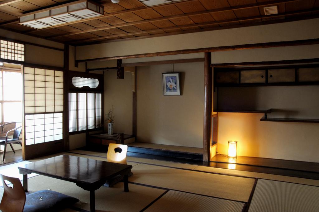 Traditional Kyoto Inn serving Kyoto cuisine IZYASU - Former Ryokan Izuyasui