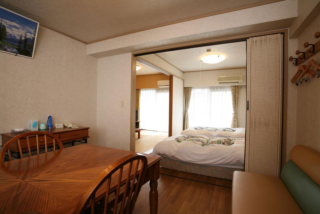 Garland Court Usami Private Hot Spring Condominium Hotel