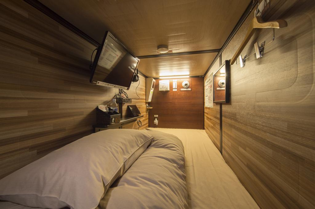 Capsule Hotel Anshin Oyado Shinbashi Shiodome