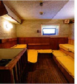 Capsule Hotel Kobe Sannomiya (Male Only)