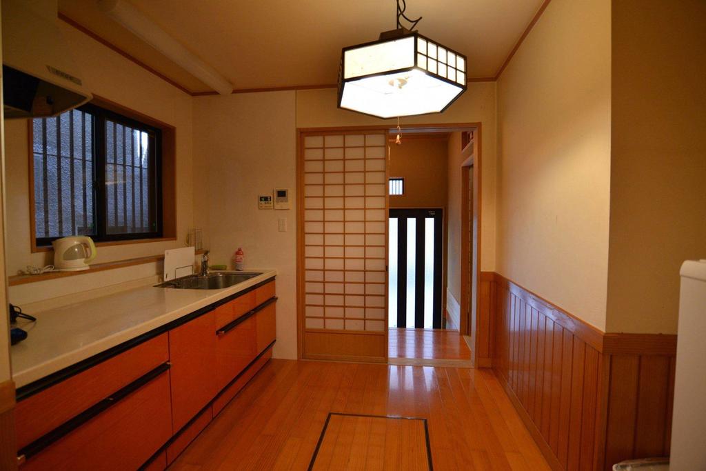 Apartment in Asakusa 556047