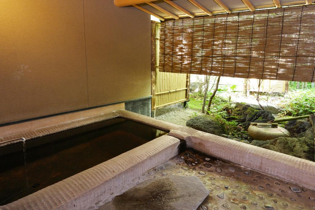 Yufuin Onsen Hinoharu Ryokan