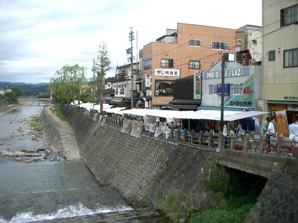 ESTABLISHMENT Takayama Station