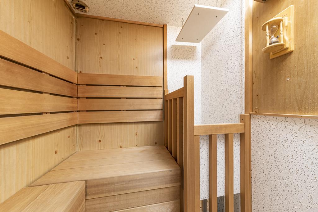 Hotel Love Namba Kuromon (Adult Only)