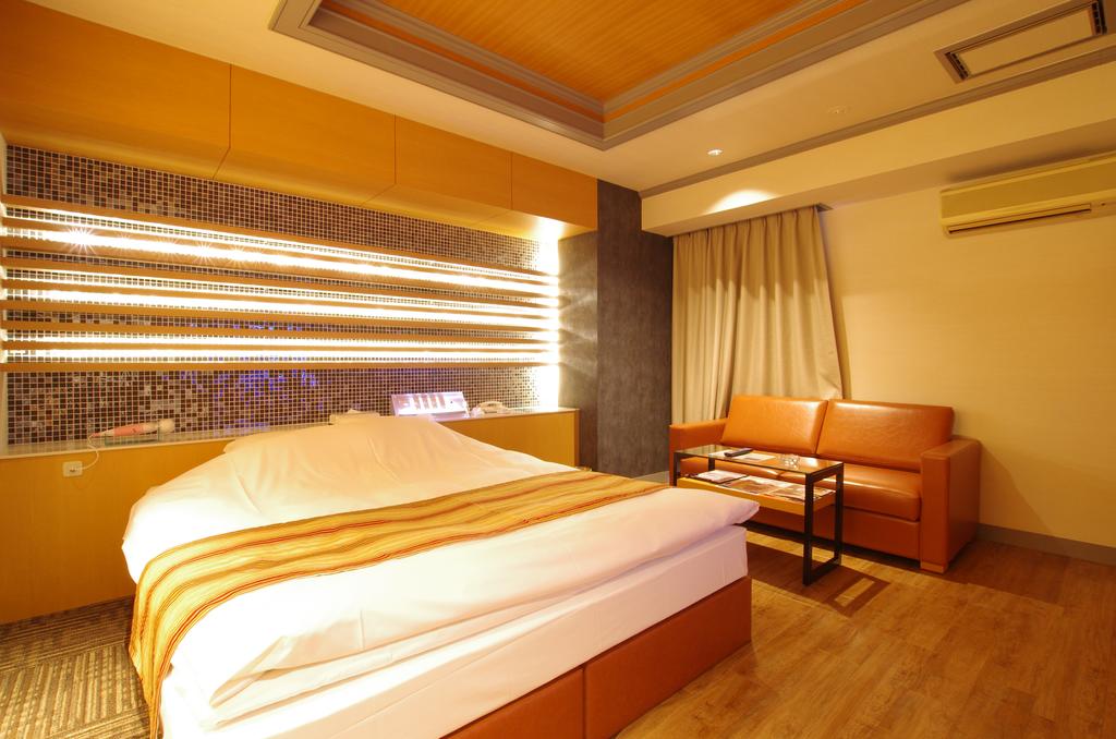 BlueHotel sju(:)pri:m (Adult Only)