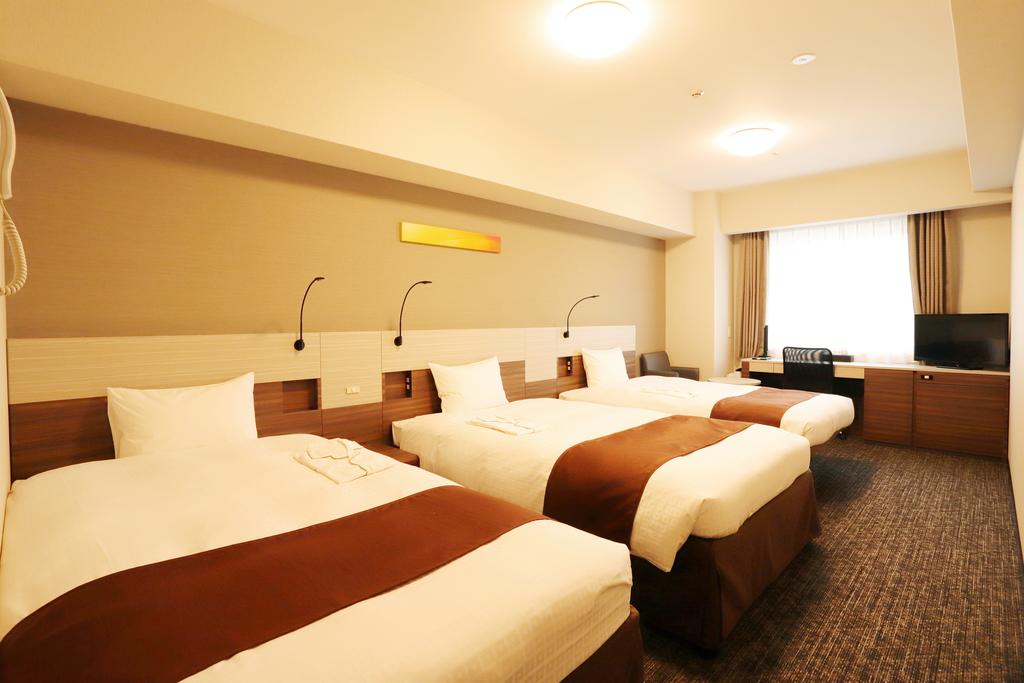 Smile Hotel Premium Osaka Hommachi