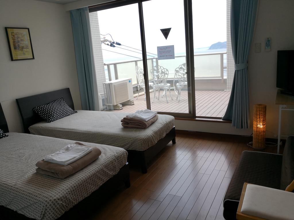 Atami Onsen Guest House Megumi