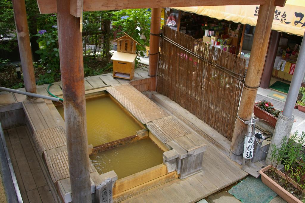 NOZARU ONSEN HOSTEL