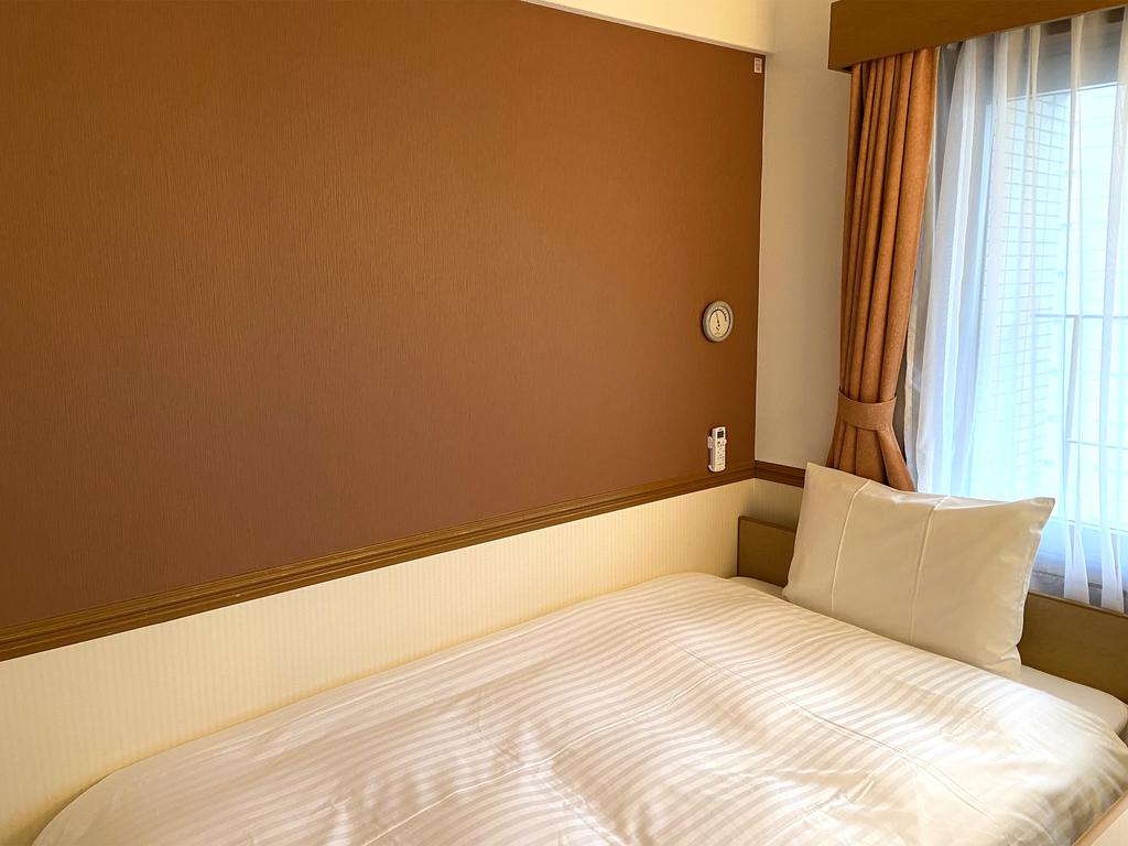 Toyoko Inn Osaka Umeda Nakatsu No.1