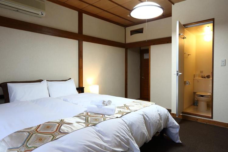 Snowlines Lodge Hakuba