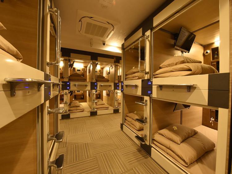 Capsule Hotel Anshin Oyado Premium Resort Kyoto Shijo Karasuma