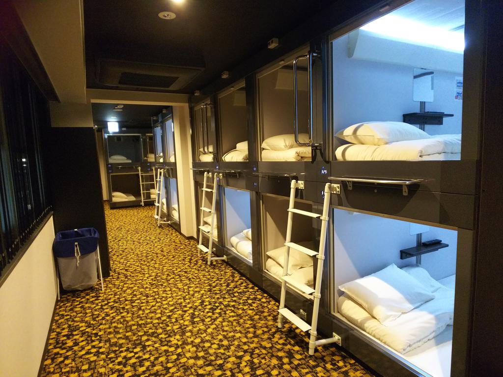 Kobe Capsule Hotel Seki