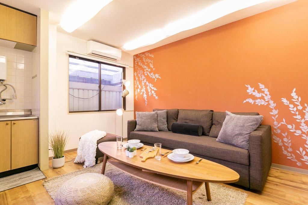 Apartment in Nipponbashi KM54