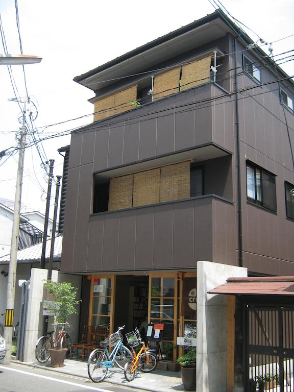 Guesthouse Hyakumanben Cross