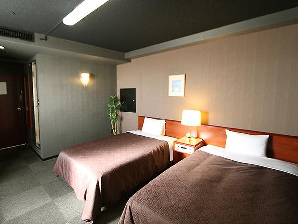 Hotel Livemax Yokohama Tsurumi