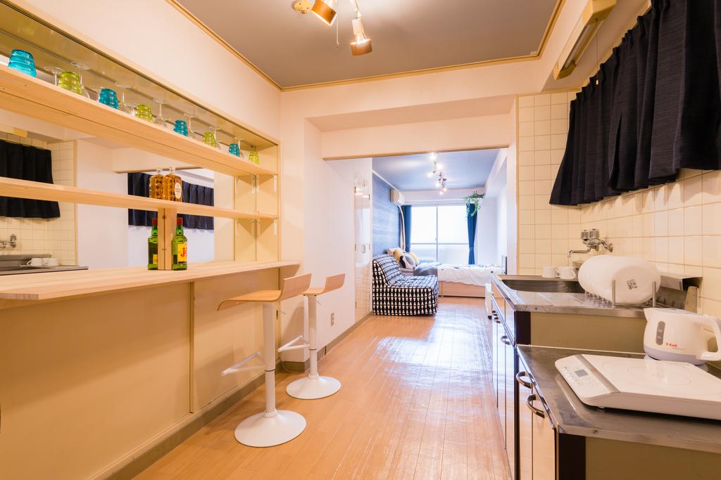 SJ Apartment Shinsaibashi