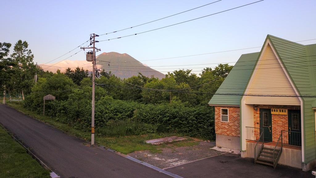 Yotei Town House